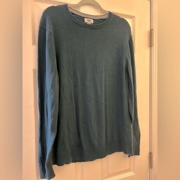 Old Navy Other - Men’s old navy knitted crew neck, size L